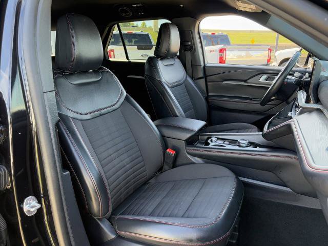 Certified 2025 Ford Explorer ST-Line AWD/4WD image 29
