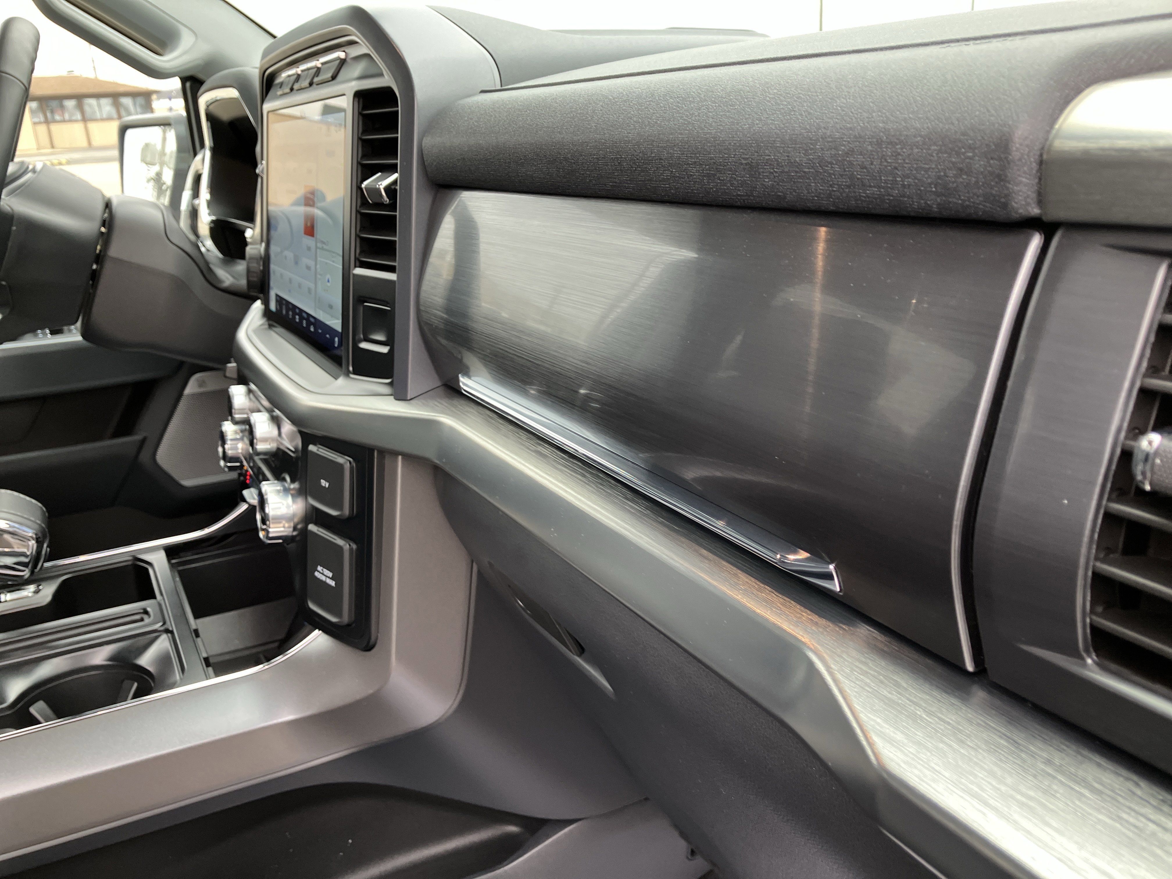 Certified 2023 Ford F150 Lariat w/ Equipment Group 502A High image 41