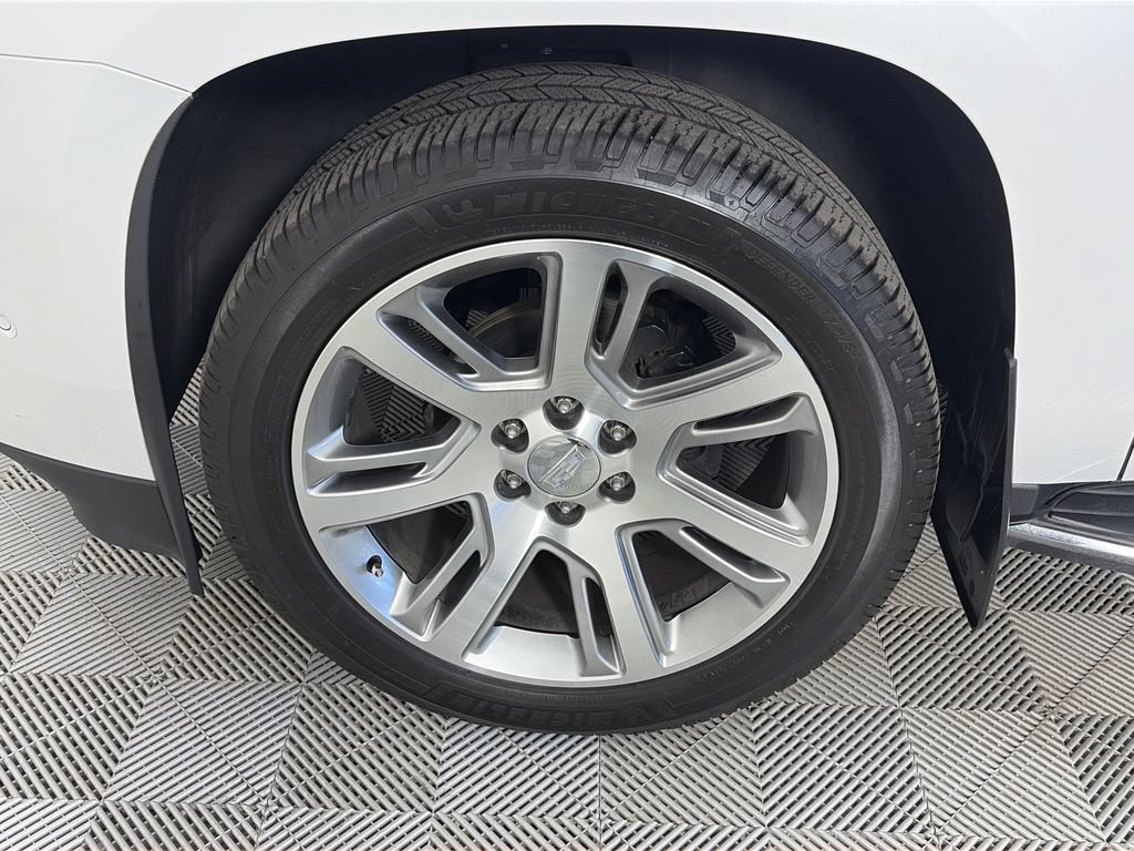 Used 2019 Cadillac Escalade Luxury AWD/4WD image 8