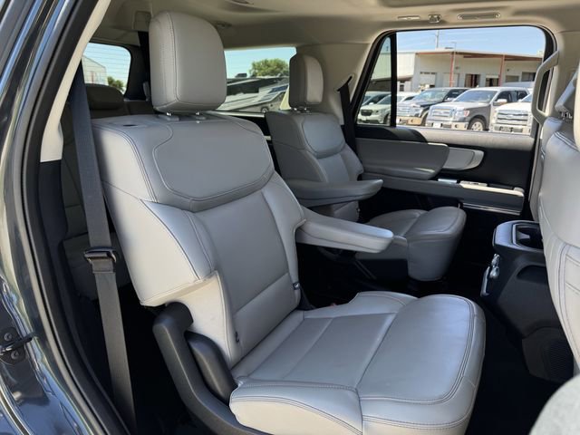 Certified 2025 Ford Expedition Active image 29