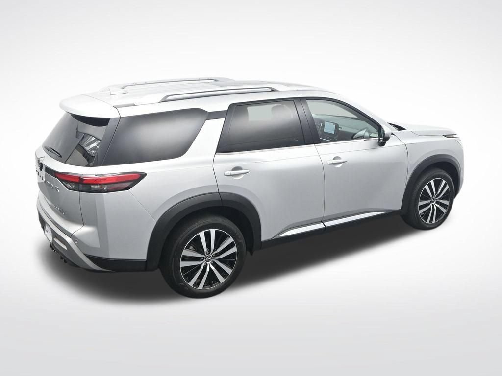 Used 2023 Nissan Pathfinder Platinum AWD/4WD image 35