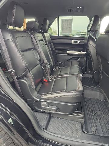 Certified 2023 Ford Explorer XLT w/ Equipment Group 202A AWD/4WD image 31