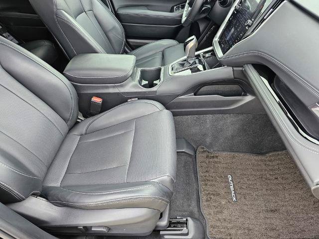 Used 2023 Subaru Outback Limited AWD/4WD image 10