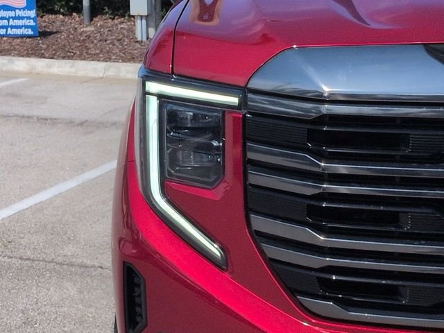 Used 2023 GMC Sierra 1500 AT4 w/ AT4 Premium Package AWD/4WD image 10