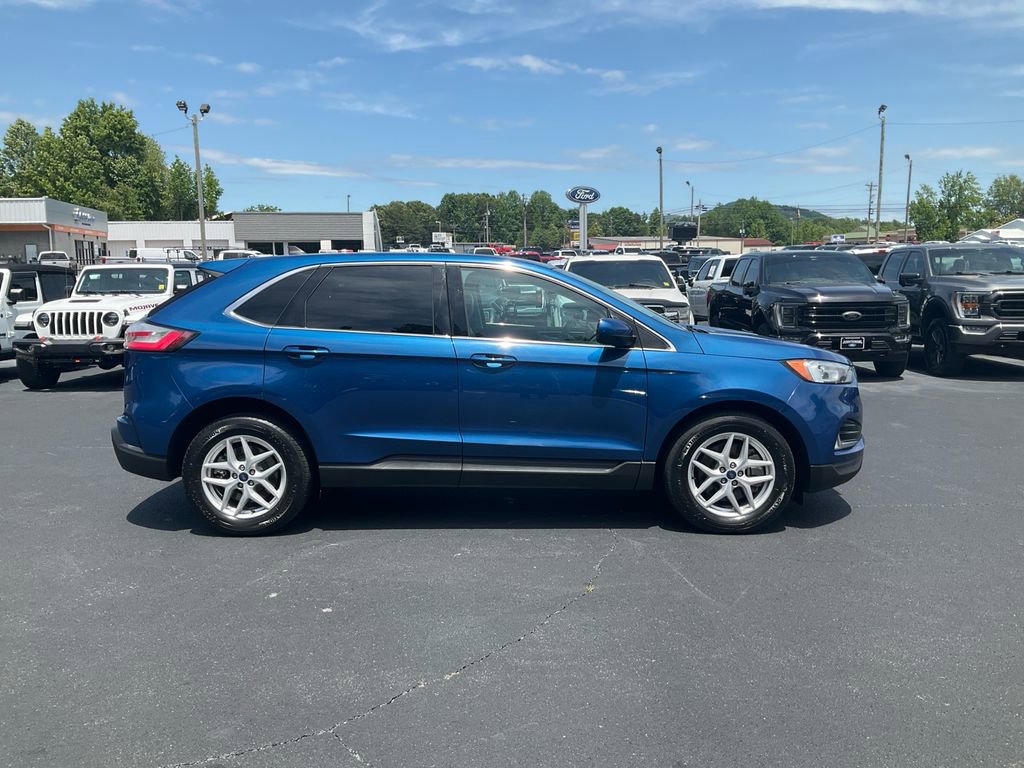 Certified 2021 Ford Edge SEL w/ Cargo Accessory Package AWD/4WD image 4