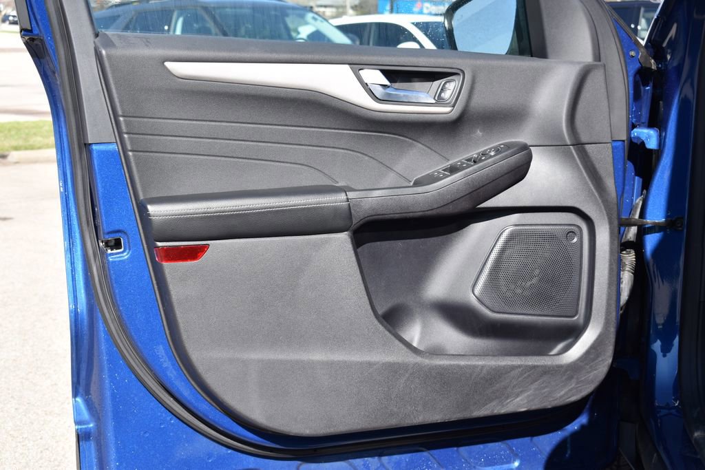 Certified 2022 Ford Escape SEL image 8