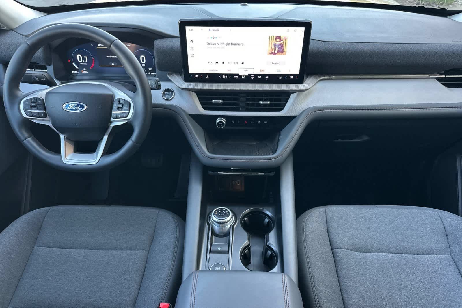 Certified 2025 Ford Explorer Active AWD/4WD video 3
