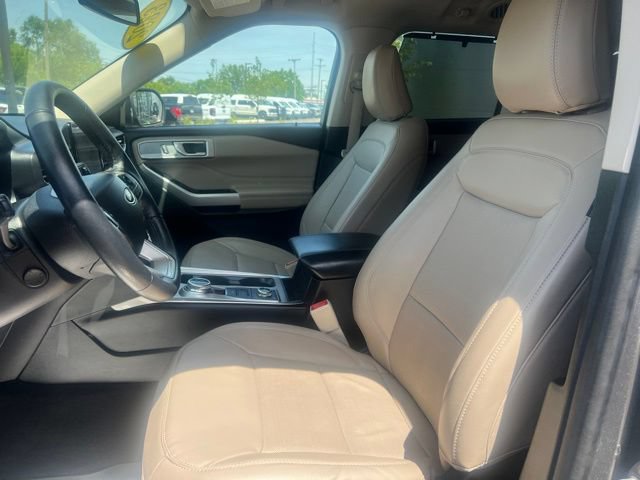 Certified 2023 Ford Explorer Limited w/ Equipment Group 301A AWD/4WD image 23