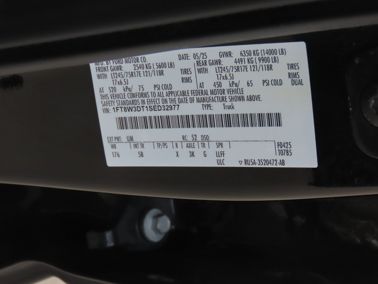 Certified 2025 Ford F350 Lariat AWD/4WD image 30