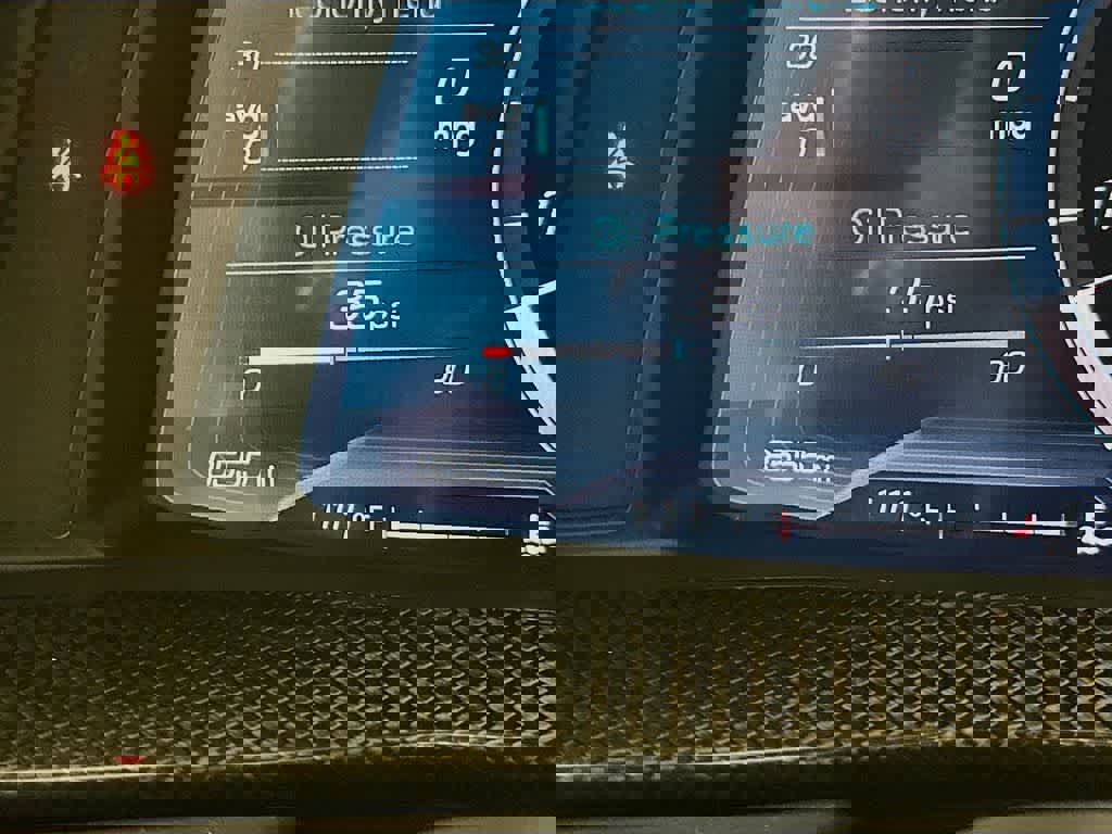 Used 2020 Chevrolet Corvette Stingray Premium Cpe w/ 3LT image 18