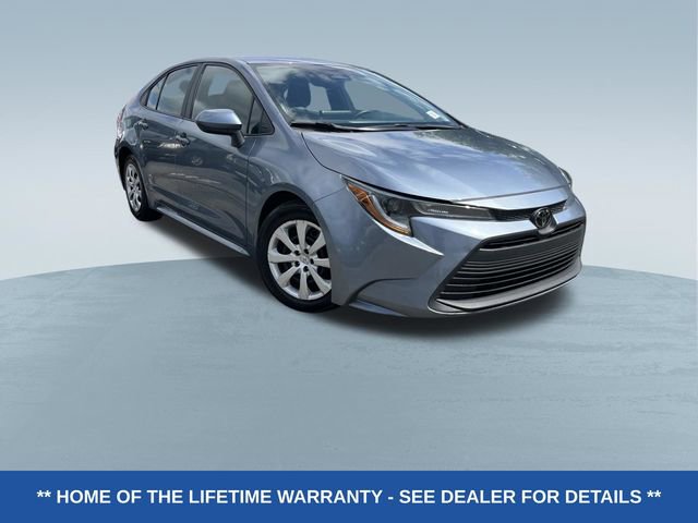 Used 2023 Toyota Corolla LE FWD image 2