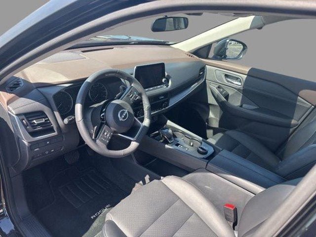 Used 2023 Nissan Rogue SV w/ SV Premium B Package AWD/4WD image 11