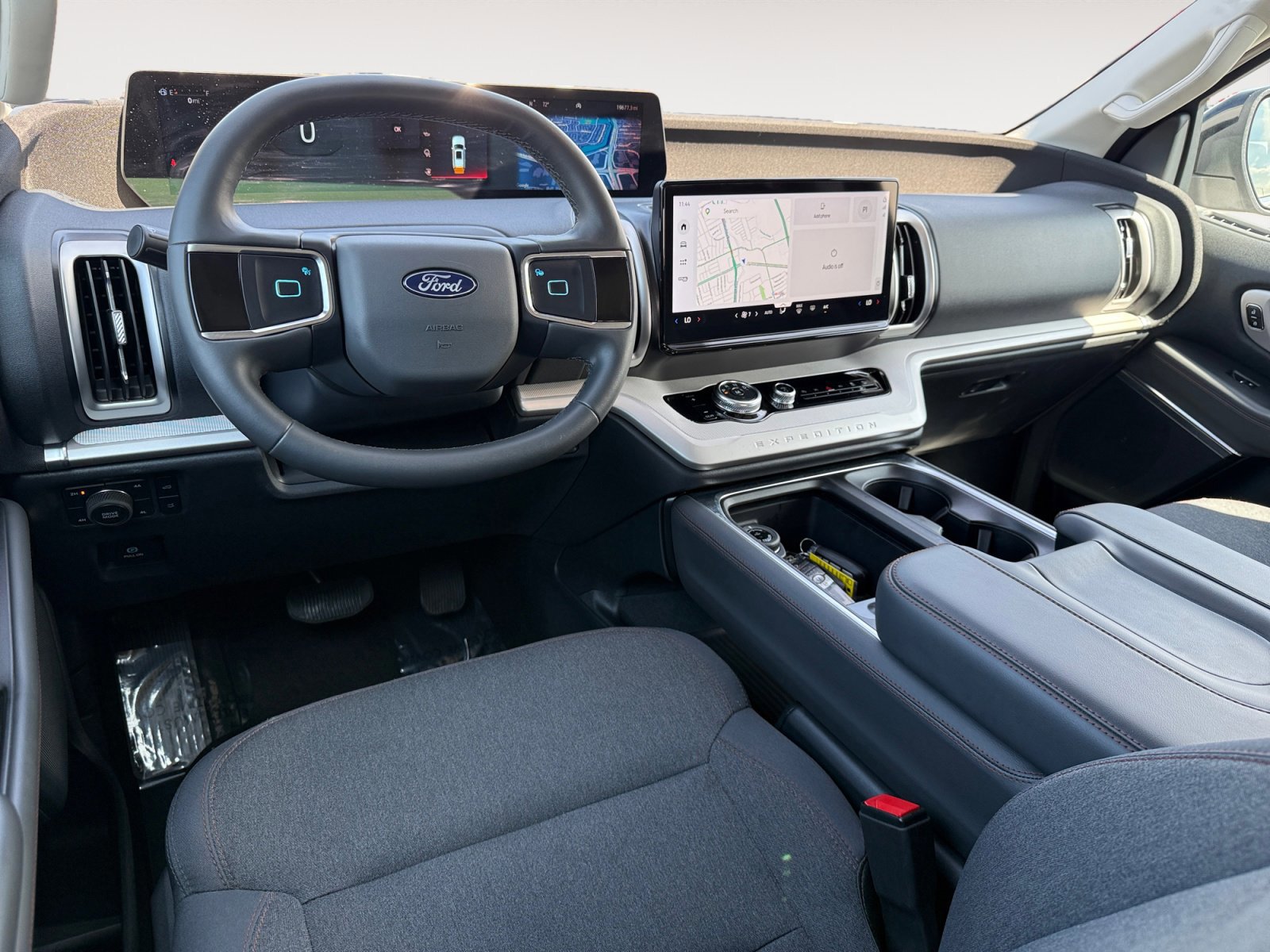 Certified 2025 Ford Expedition Active AWD/4WD image 15