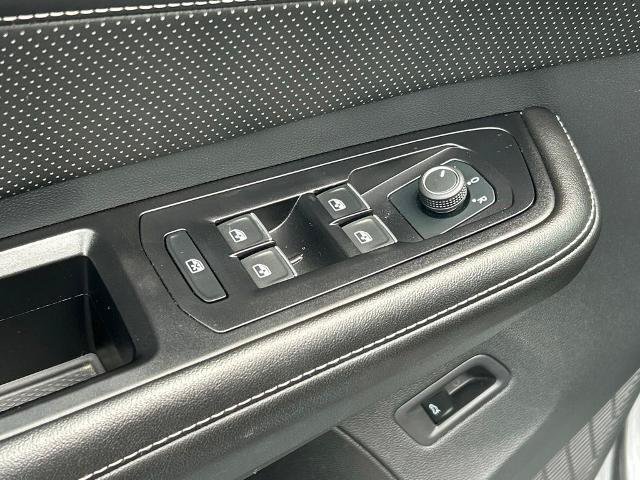 Used 2024 Volkswagen Atlas SE AWD/4WD image 19