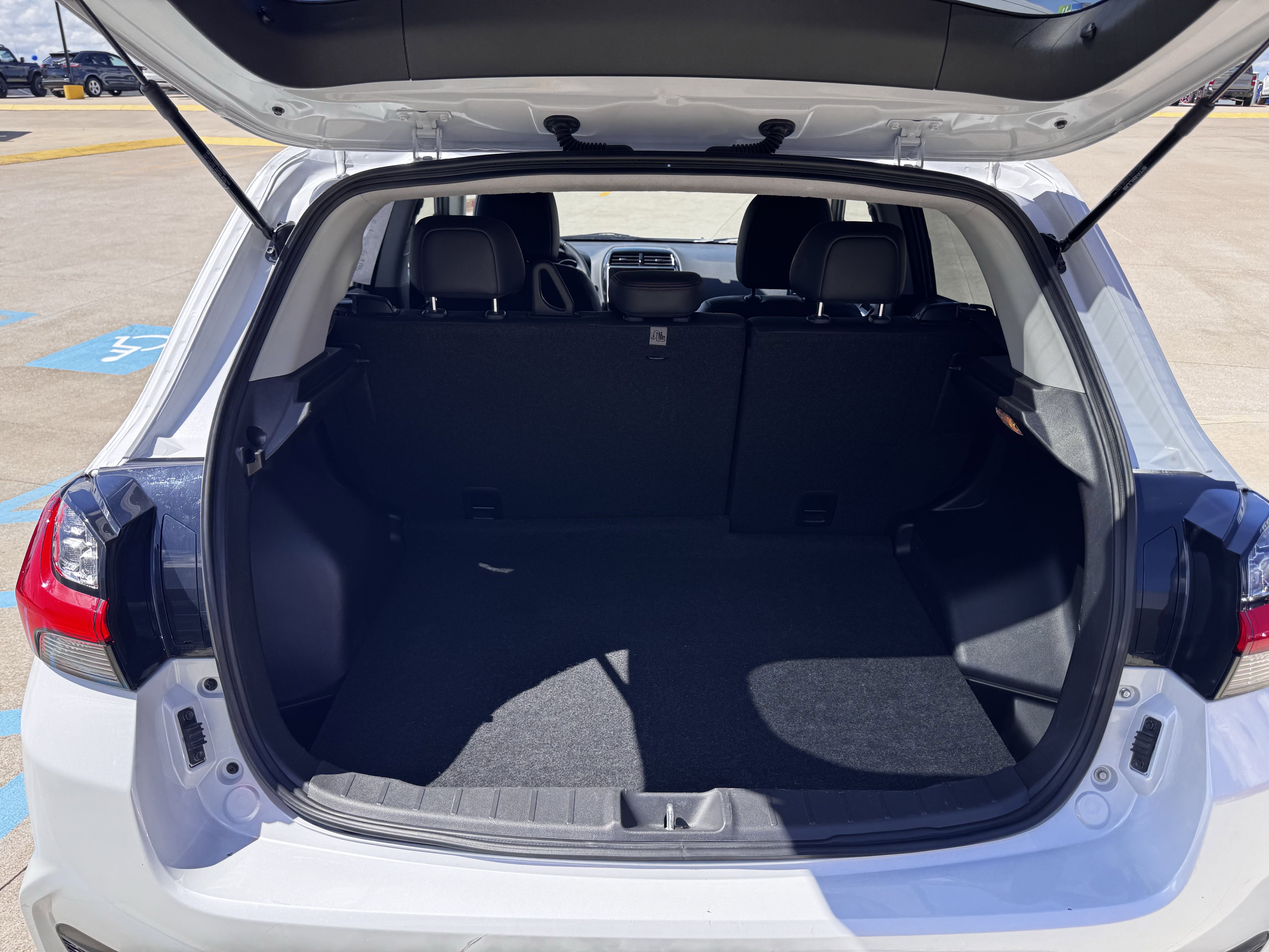 Used 2024 Mitsubishi Outlander Sport AWD image 35