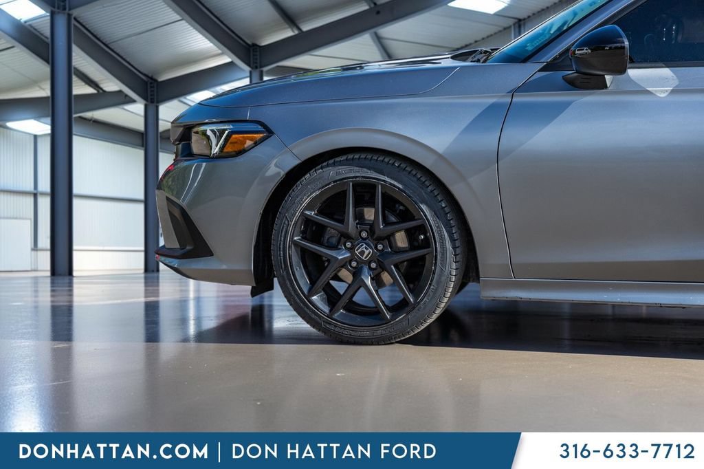 Used 2023 Honda Civic Sport image 29