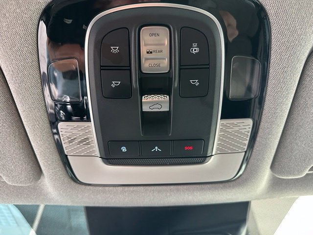 Used 2021 Hyundai Palisade Limited FWD image 33