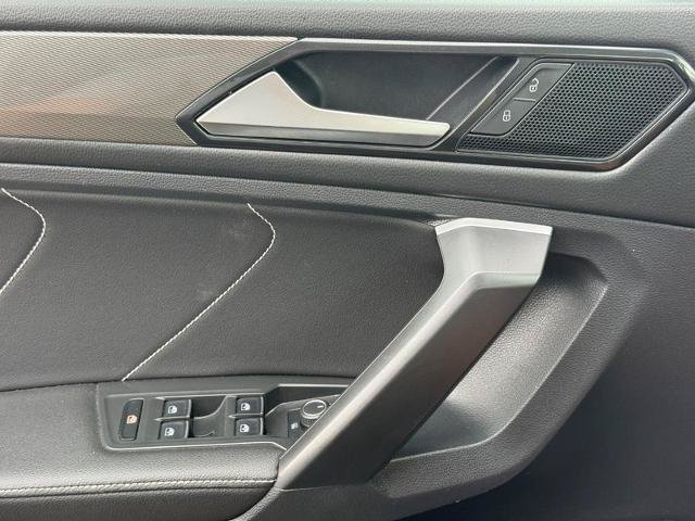 Used 2024 Volkswagen Tiguan SE FWD image 23