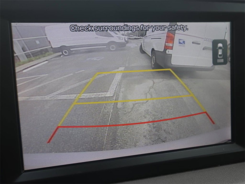 Used 2019 Hyundai Santa Fe SEL image 4