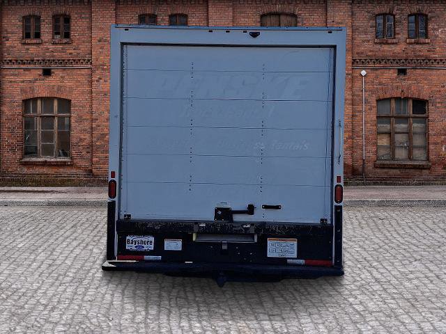 Used 2021 GMC Savana 3500 Extended w/ Power Convenience Package image 3