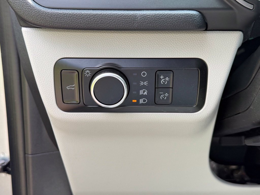 Certified 2023 Ford Escape Active AWD/4WD image 18
