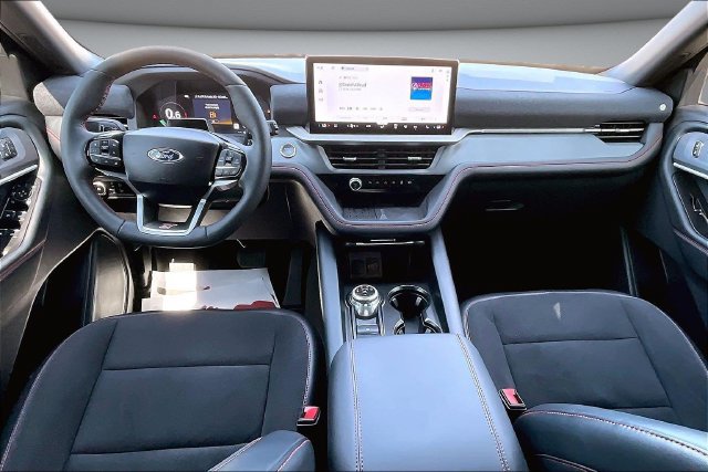 Certified 2025 Ford Explorer ST AWD/4WD image 7
