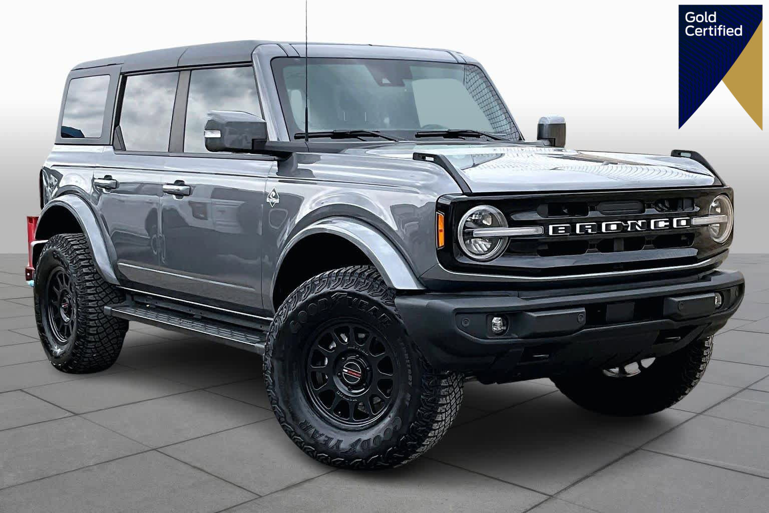 Certified 2024 Ford Bronco Outer Banks image 1