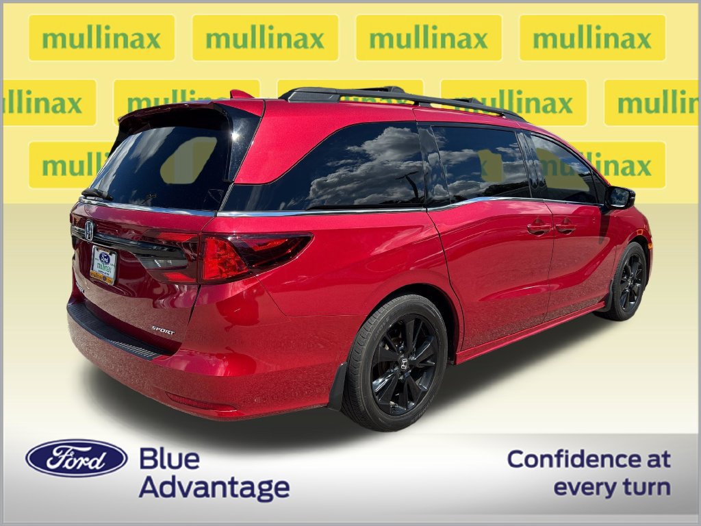 Used 2023 Honda Odyssey Sport image 2