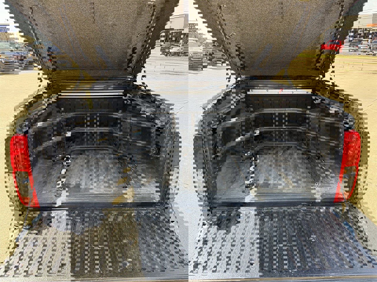 Used 2017 Nissan Frontier SV w/ SV Value Truck Package image 29