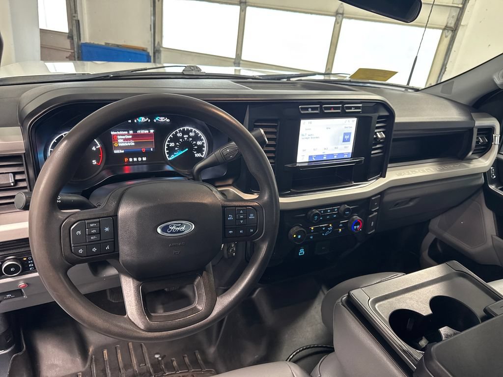 Certified 2023 Ford F550 4x4 Regular Cab Super Duty image 12