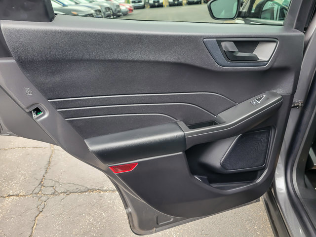 Certified 2022 Ford Escape SE w/ SE Sport Appearance Package image 19