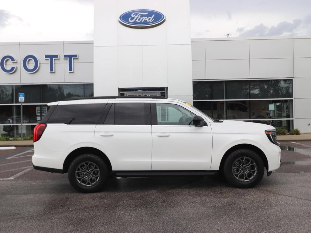 Certified 2025 Ford Expedition Active RWD image 18