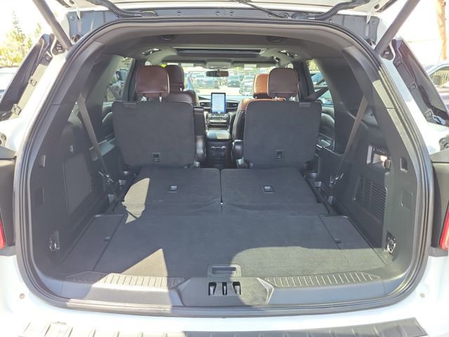Certified 2023 Ford Explorer Platinum w/ Technology Package image 28