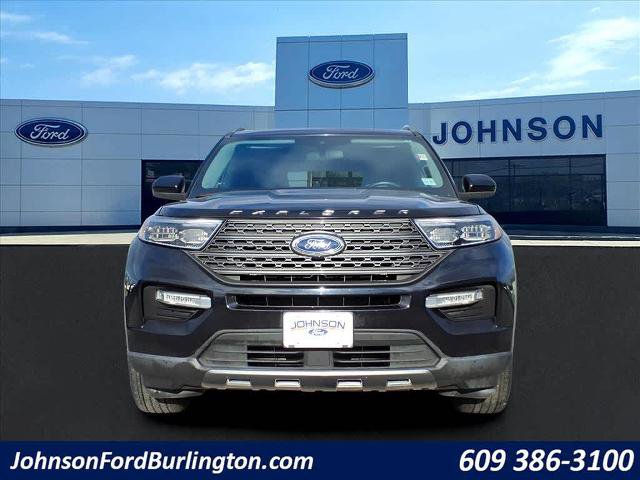 Certified 2022 Ford Explorer XLT w/ Equipment Group 202A image 2