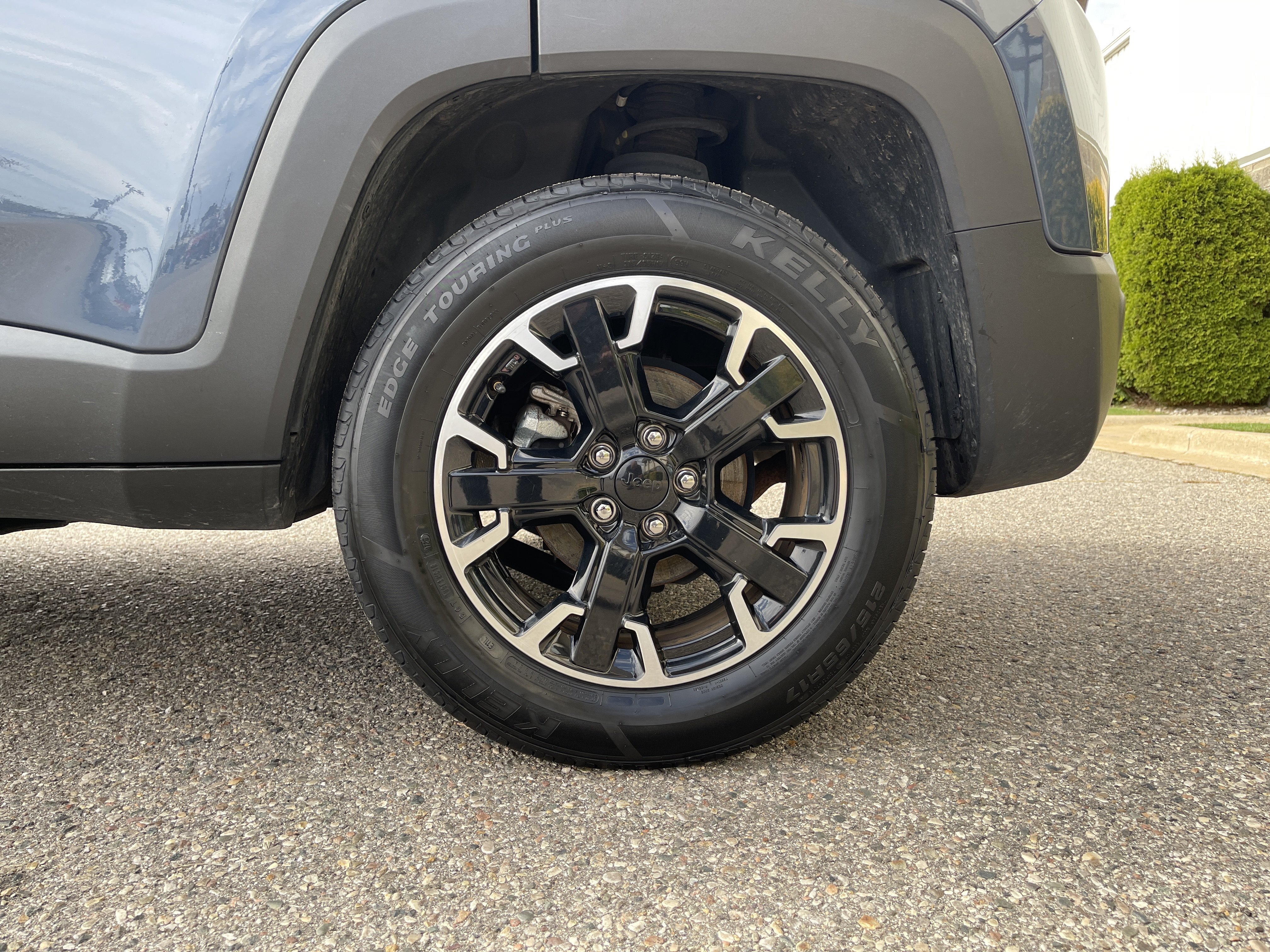 Used 2023 Jeep Renegade Latitude AWD/4WD image 21