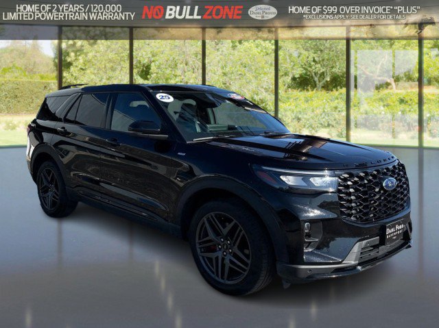 Certified 2025 Ford Explorer ST-Line w/ ST-Line Street Pack AWD/4WD image 7