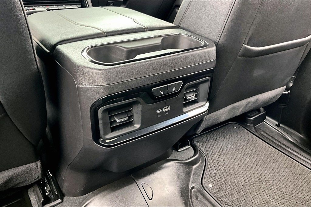 Used 2024 GMC Sierra 1500 AT4 w/ Technology Package AWD/4WD image 33