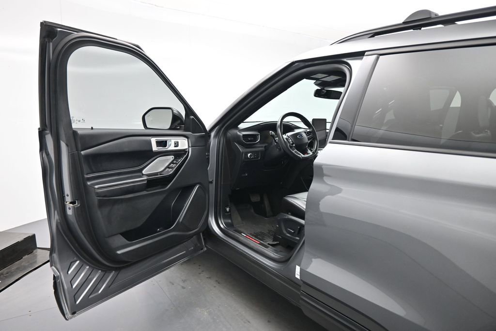 Certified 2021 Ford Explorer ST w/ Equipment Group 401A AWD/4WD image 8