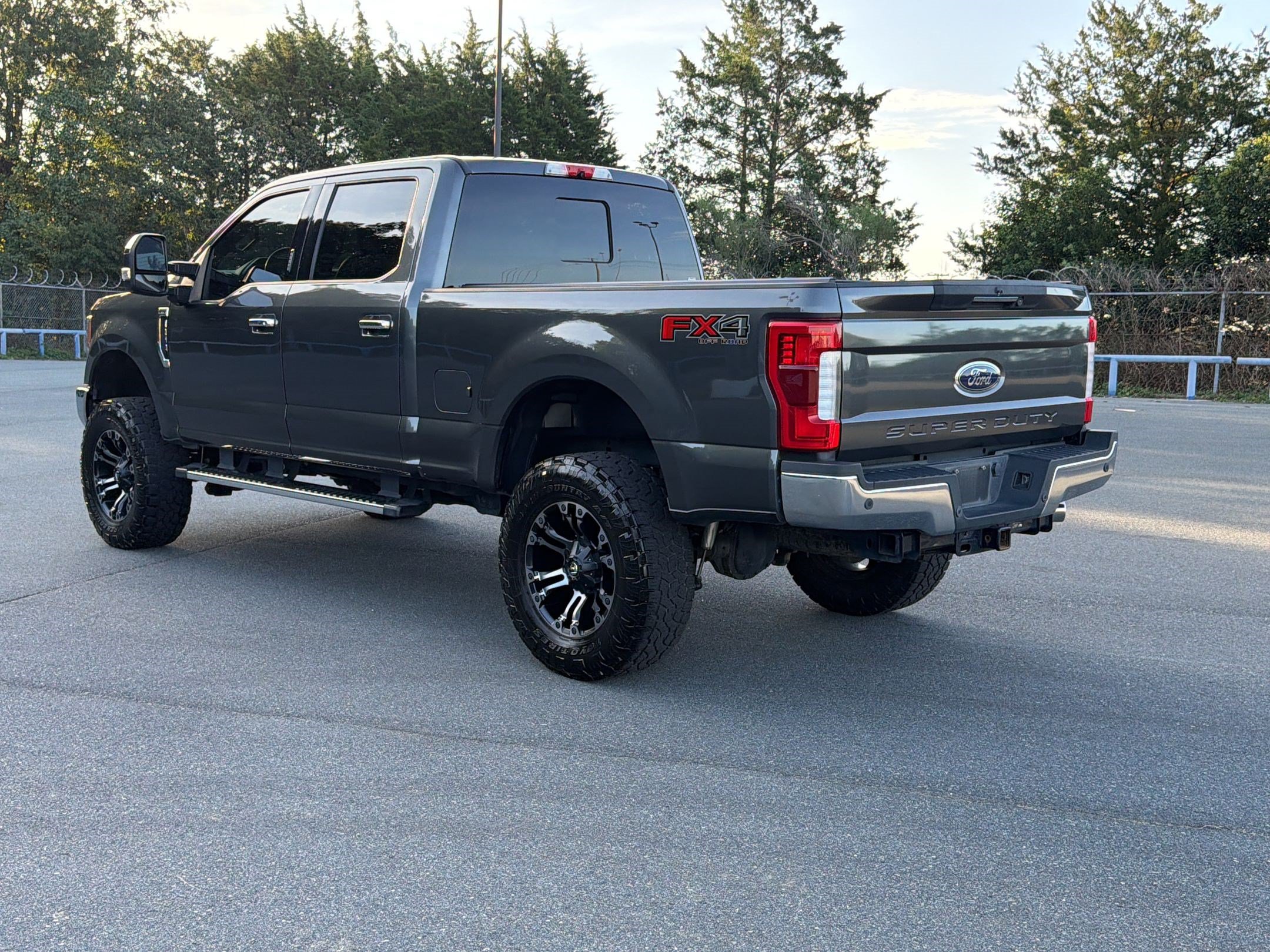 Certified 2019 Ford F250 Lariat w/ Lariat Ultimate Package AWD/4WD image 3