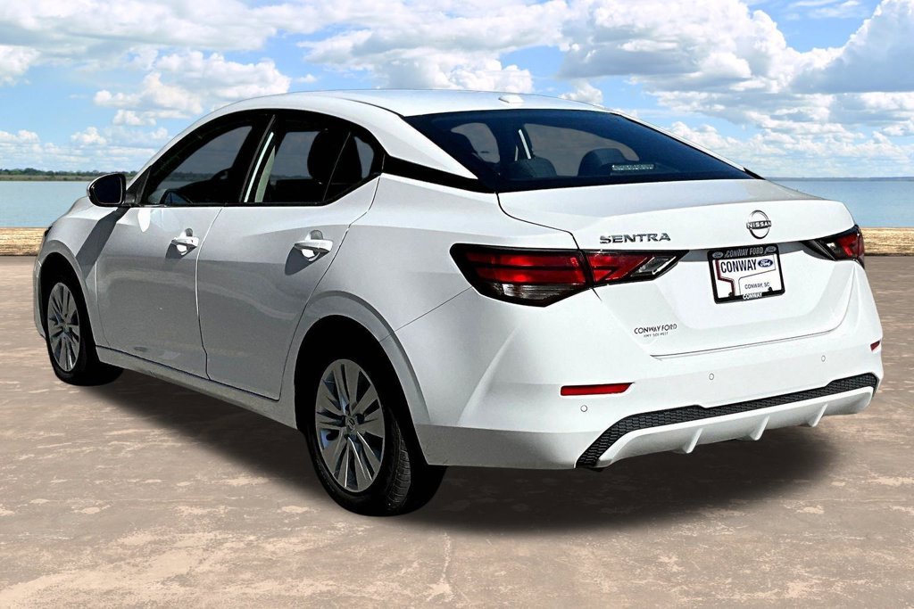 Used 2025 Nissan Sentra SV FWD image 5