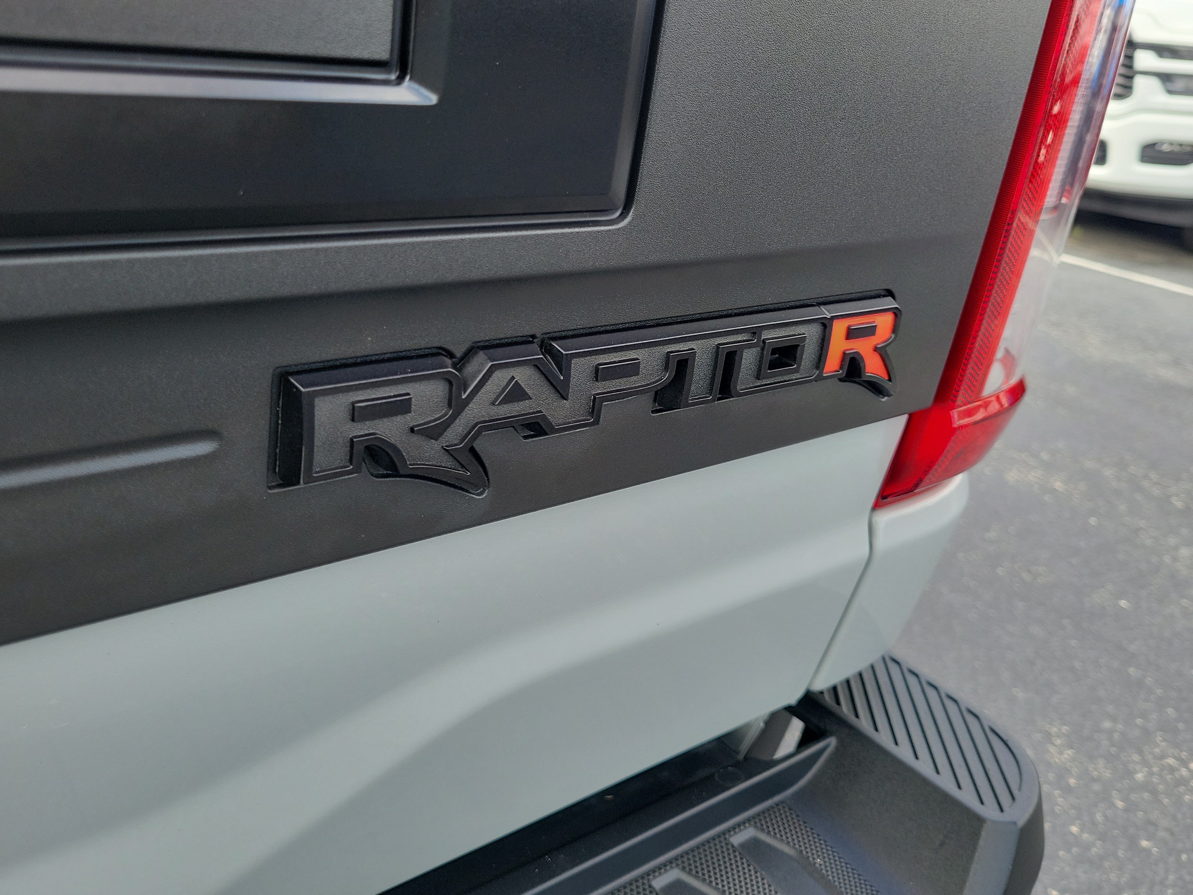 Certified 2023 Ford F150 Raptor w/ Equipment Group 802A Raptor R AWD/4WD image 9