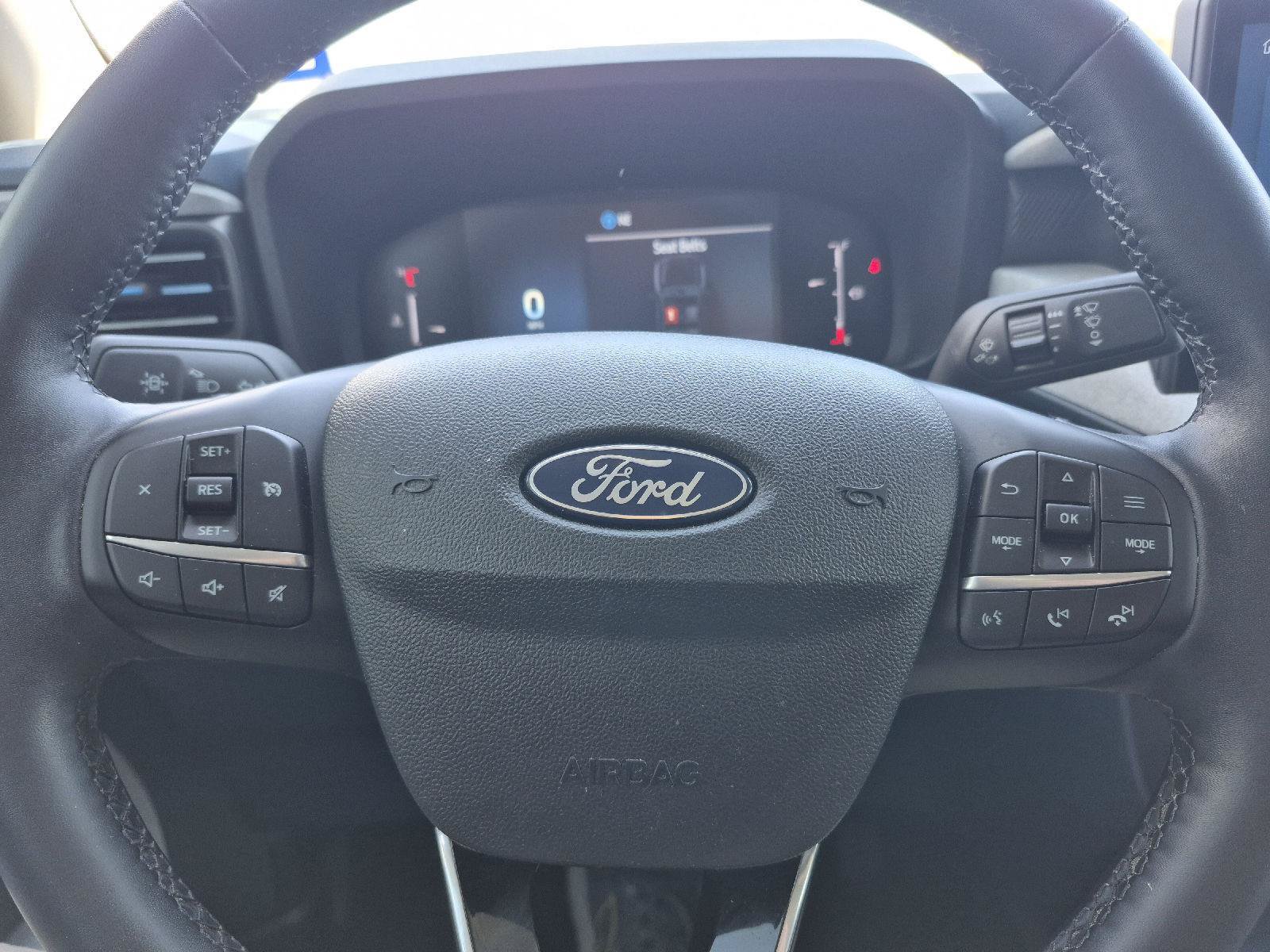 Certified 2025 Ford Maverick XLT w/ XLT Luxury Package AWD/4WD image 6
