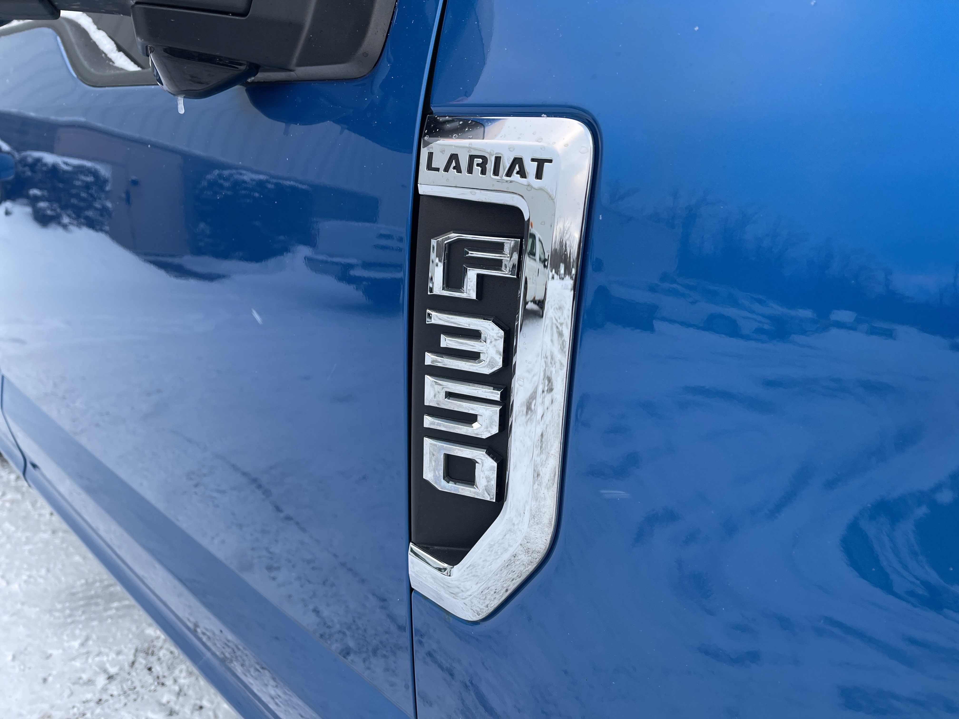 Certified 2020 Ford F350 Lariat w/ Tremor Off-Road Package image 28