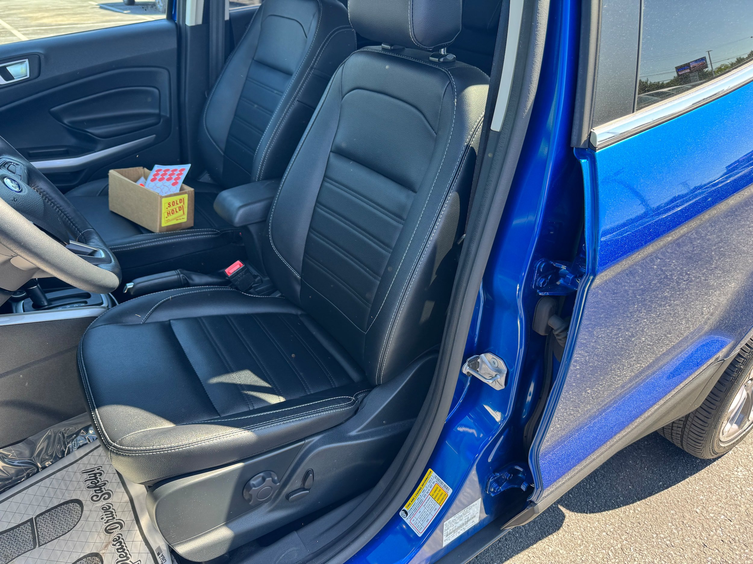 Certified 2022 Ford EcoSport Titanium AWD/4WD image 11