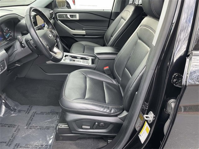 Certified 2020 Ford Explorer XLT w/ Equipment Group 202A image 11