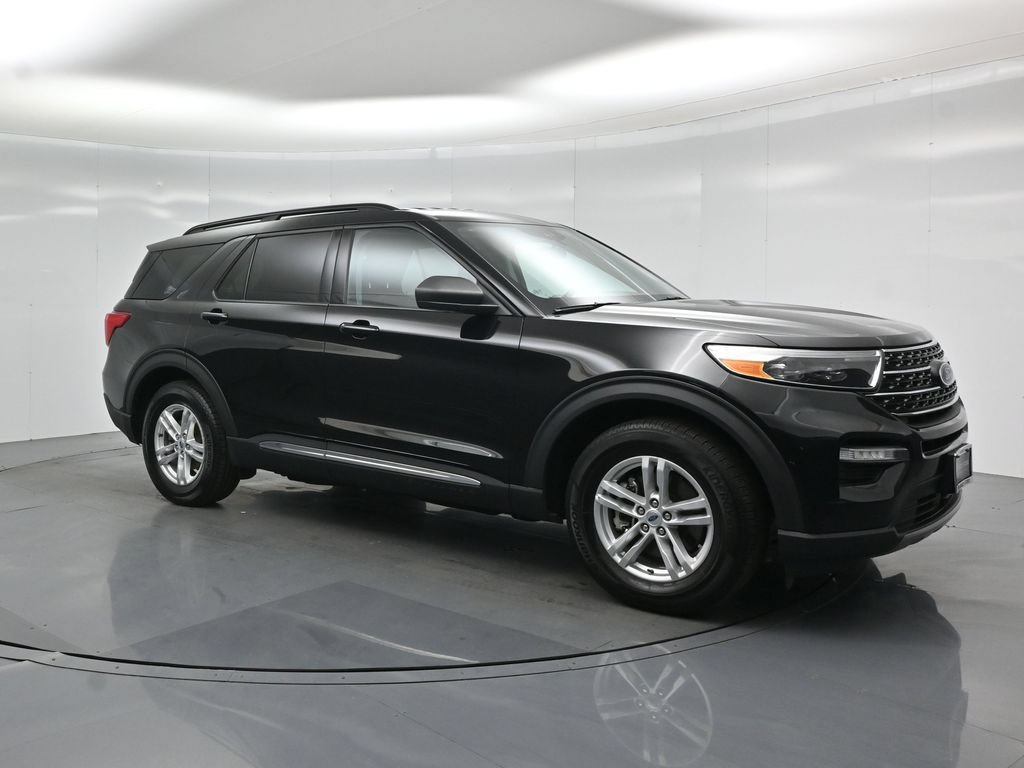 Certified 2023 Ford Explorer XLT w/ Equipment Group 202A RWD image 25