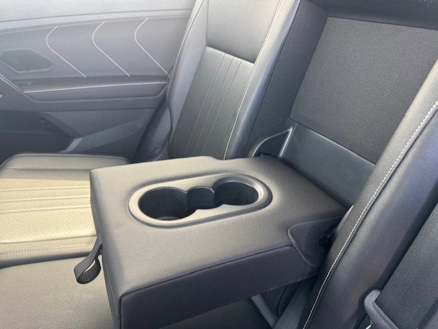 Used 2022 Volkswagen Tiguan SE image 25