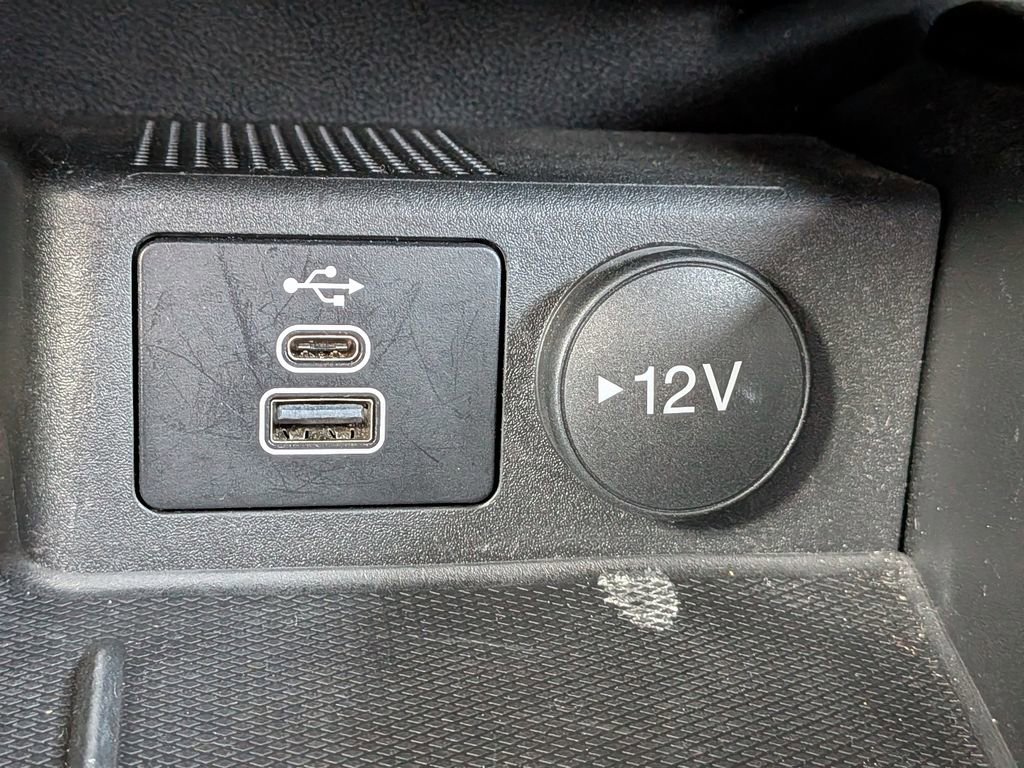 Certified 2025 Ford Escape ST-Line image 21