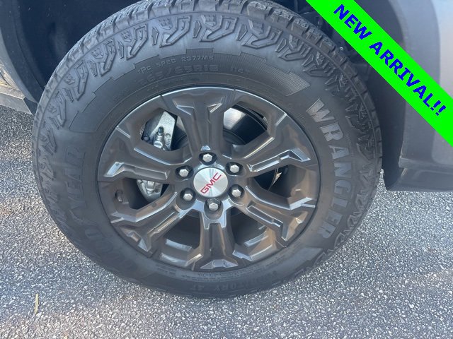 Used 2023 GMC Canyon Elevation w/ Convenience Package image 4