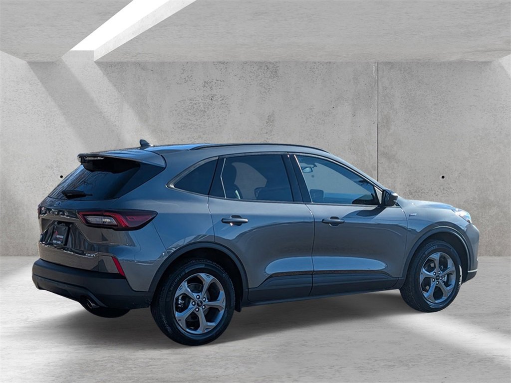 Certified 2025 Ford Escape ST-Line image 3